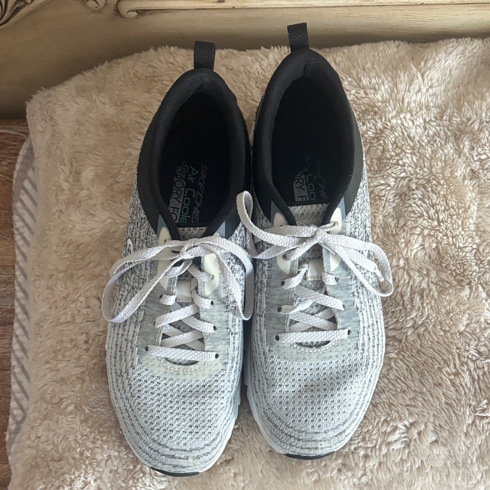 Skechers White Athletic Shoes